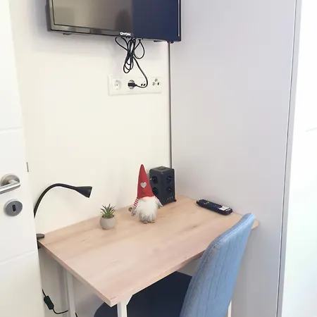 Horizon 3 - Playmobil Funpark Und Messe Nuernberg Mit Parkplatz 3-4pers 24h Self Checkin Apartmán *